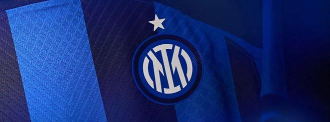 曼城女足球员长谷川唯：英国有很多美味的早午餐（曼城女足球星长谷川唯：英国早午餐选择丰富且美味）