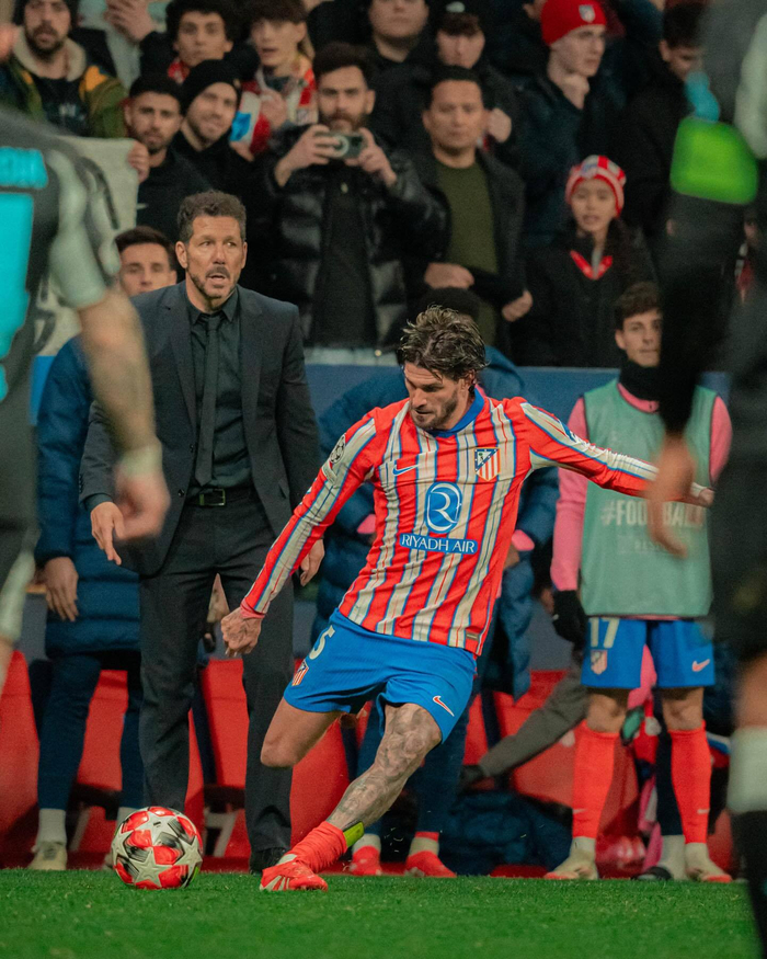 拜仁莱万多夫斯基连续两场进球（莱万多夫斯基为拜仁连场破门）